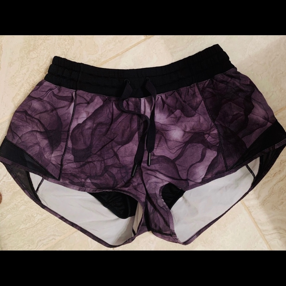 Lululemon hotty hots!